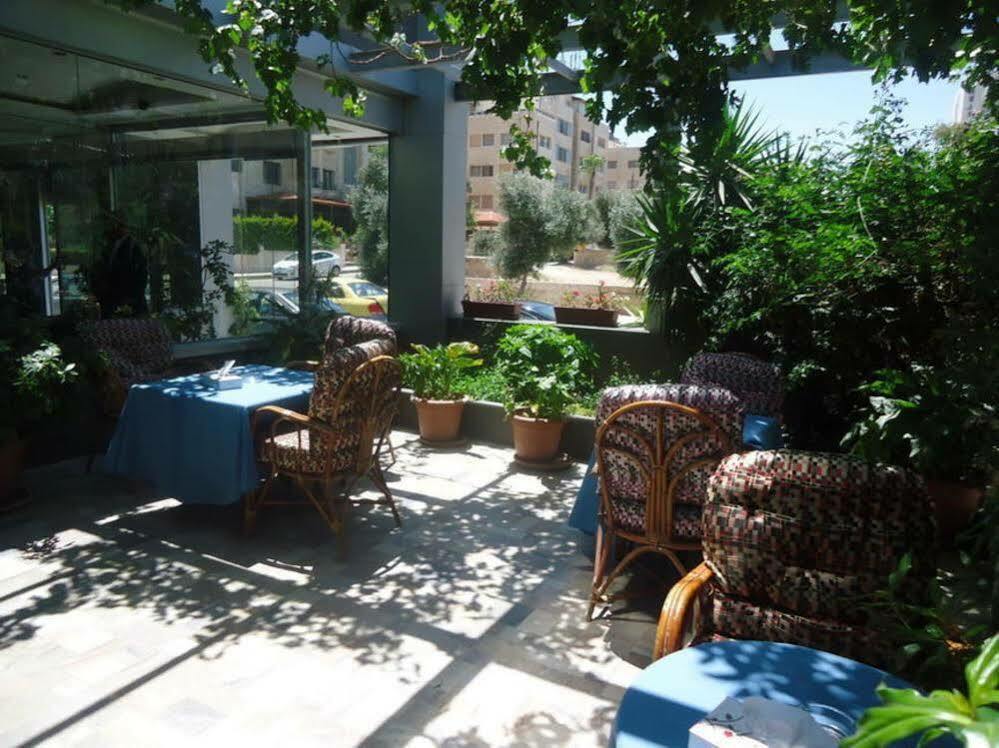 Blue Rose Hotel Amman Exterior photo